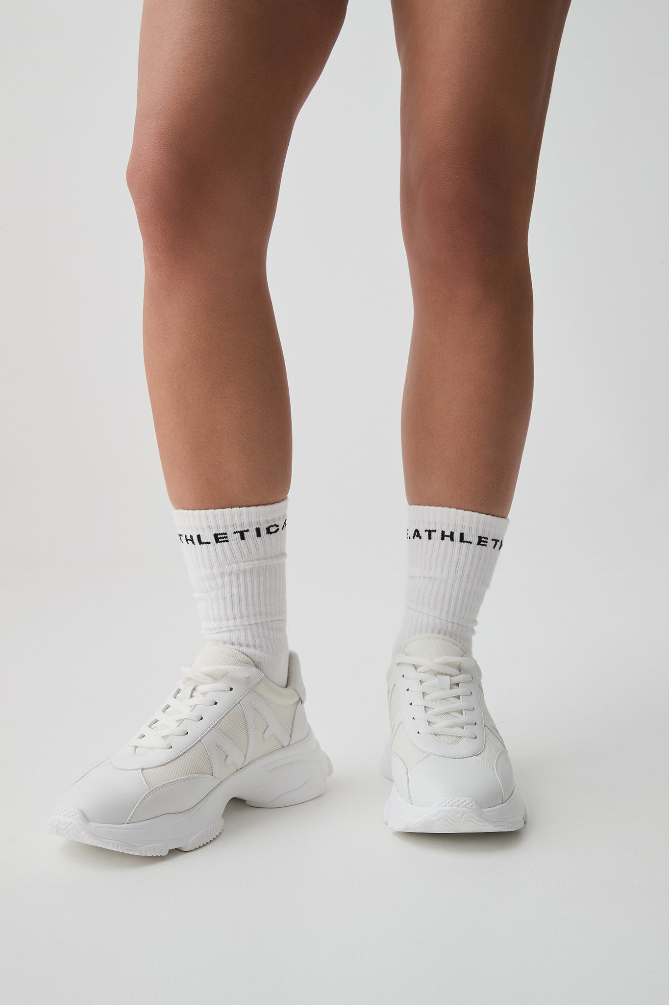 A.A Mesh Logo Sneaker 922